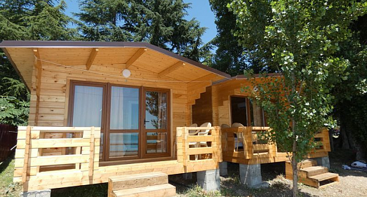 Отель Три тополя Пицунда - официальный сайт