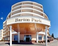 Отель Barton Park в Алуште, вид снаружи Отель Barton Park (Алушта)