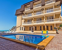 Отель Аква Лайф (Лоо)