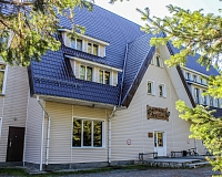 Отель Артыбаш в Республике Алтай, вид снаружи Отель Артыбаш (Республика Алтай)