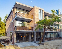 Отель Bruni Loft Hotel (Цандрипш)