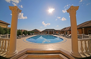 Фотографии объекта
							Отель «Лео Палас» Черноморское, Крым