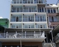 Отель 35 Меридиан в Алуште, вид снаружи Отель 35 Меридиан (Алушта)