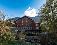 Отель Горная Кадриль (п. Красная Поляна)
